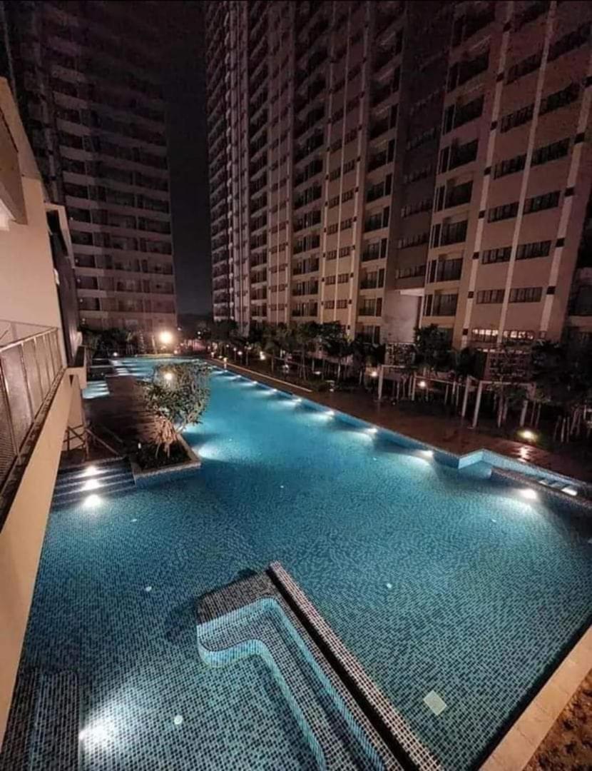 Youth City Nilai Cozy View Apartment Luaran gambar